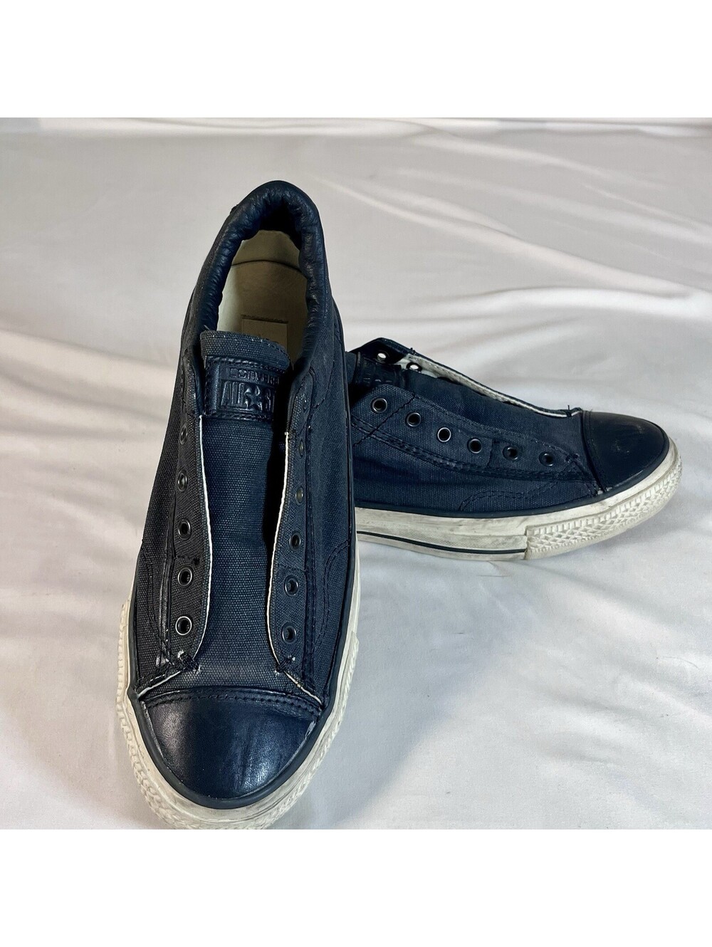 Converse Chuck Taylor All Star Navy Blue Slip-On Sneakers 7 John Varvahtos